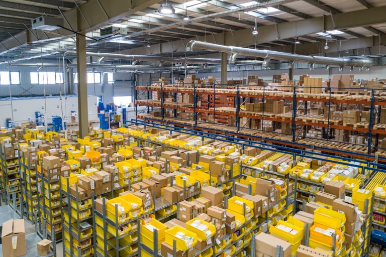 Warehouse Optimization: Strategies for Inventory Control and Waste Reduction